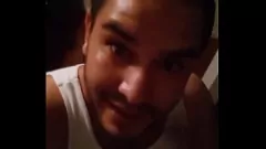 Afspelen Echt amateurfeest: schattige en geile webcam solo