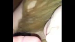 Oynat 18 Yaşındaki Sarışın Genç Erkek Arkadaşının Dick'ini Deepthroats