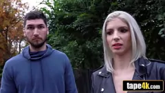 Jouer Euro Babe Missy Luv est payé pour le sexe de la chatte hardcore avec un inconnu