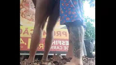 تشغيل امرأة سمراء الهواة "Gostosaalicehot" يحصل بوسها قصف عميق في المطبخ