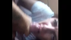 Abspielen Hellina Diamonds intensive Deepthroat Blowjob -Bestrafung