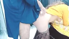 Jouer L'exotique Sobia Nasir dans du sexe anal torride avec son chauffeur pendant que Madame est absente