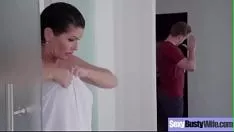 Reproducir Slattern mujer casada sucia caliente (chaise fox) con grandes tetas circulares se la follan vid-24