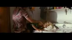 Play The wallpaperboy (2012) - nikail kidman